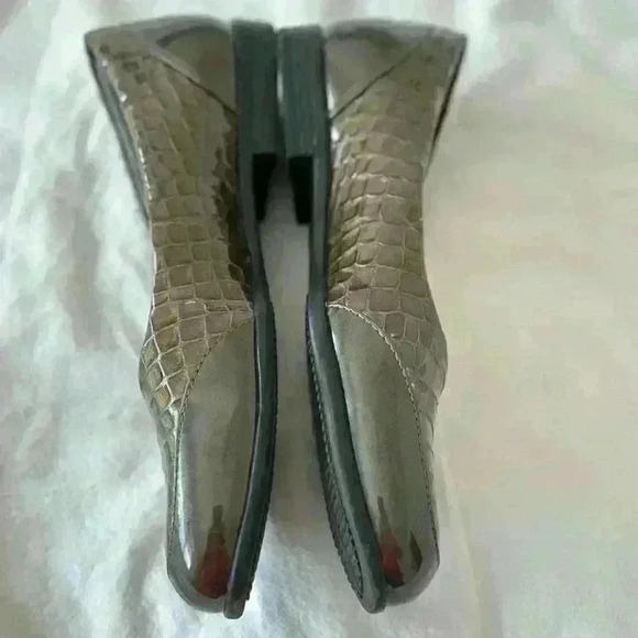 Trotters Women’s Arnello Flat, Size 6.5 - Picture 5 of 7